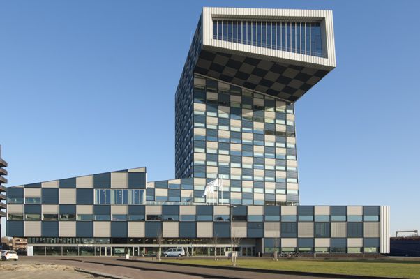 Scheepvaart en Transport college, Rotterdam. Architect: Neutelings Riedijk